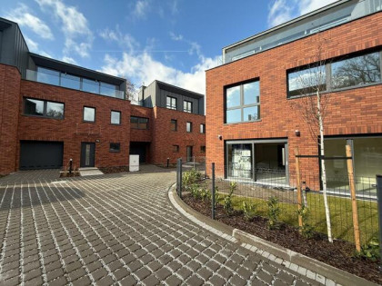 Dom Wrocław Fabryczna, Junacka