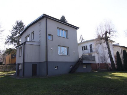 Dom Kraków Fałecka  ( kliny ) bezpośrednio