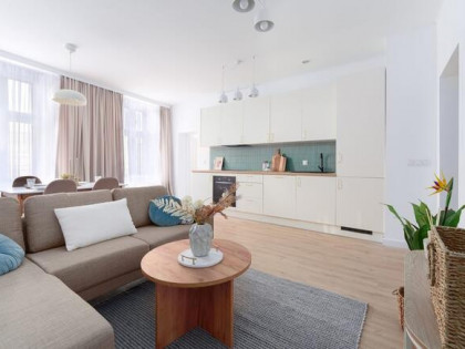 3 pok. po gen. remoncie, pokój kąpielowy, pralnia