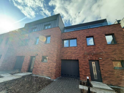 Dom Wrocław Fabryczna, Junacka