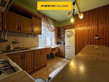 Dwa lokale mieszkalne z działkami w Krośnie