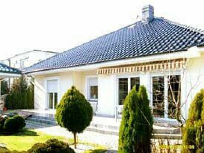 Poznan wolnostojący parterowy z użytkowym poddaszem