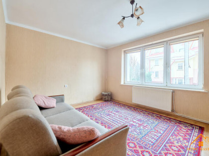 na parterze z balkonem w centrum