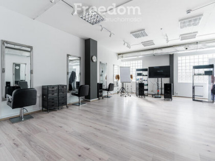 94 mkw parter – biuro lub salon beauty