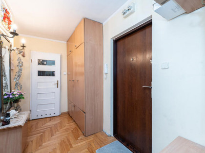 Okazja! Dwa ustawne pokoje z widną kuchnią