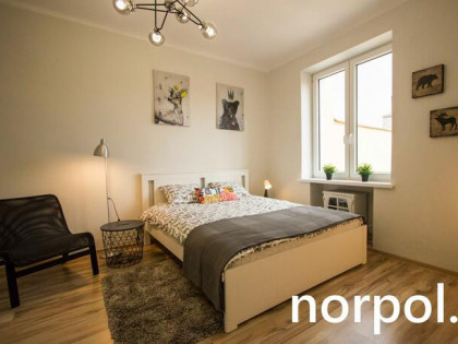 Mieszkanie z osobną sypialnią,  jasną kuchnia, widokiem na Wawel