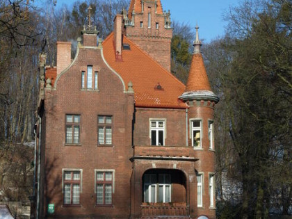 Willa Schrey | kawalerka do remontu