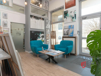 Piękny lokal witrynowy w sercu Krowodrzy | 75 m2