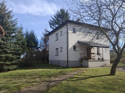 Dom w Żelkowie Kolonia (200m²) z działką (2300m²)