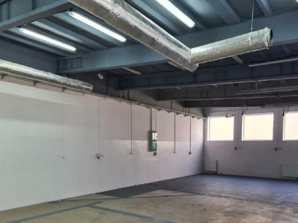 BUDYNEK NA MAGAZYN - PRODUKCJE - USŁUGI - Kobyłka