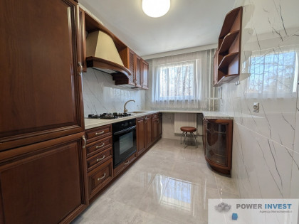 2-pokojowe mieszkanie po generalnym remoncie.