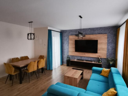 3 pok. mieszkanie nad jeziorem Garderoba + Widok