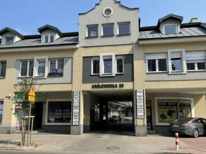 Sprzedam lokale użytkowe w Płocku Królewiecka 25 i pietro