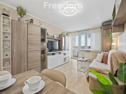 Dwa pokoje Warszawa, Batorego