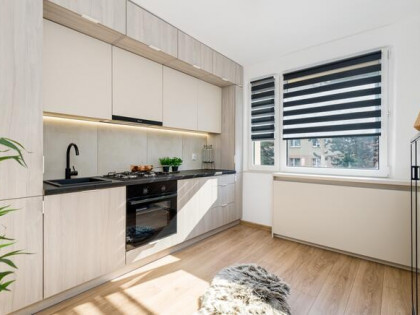 51m2 po remoncie, kuchnia na wymiar, AGD, parking