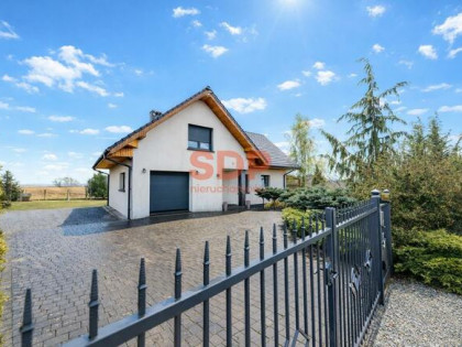 Dom oleśniczka gm. Długołęka