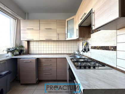 2 pokoje - winda - balkon przy UMK!