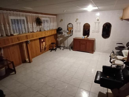 Sprzedaż lokalu na działalność