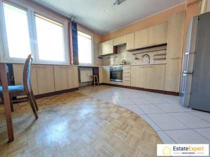 2 pokoje z balkonem, możliwość aranżacji na 3,  Pietro 1 Podkarczówka