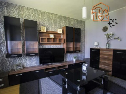 Traugutta 2, Wesoła, 2 pokoje pet friendly