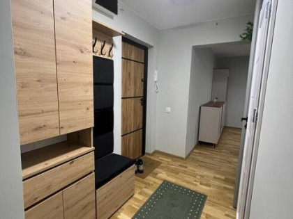 Po remoncie 2 pokoje. Osobna kuchnia. Parter 37m2