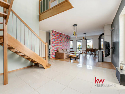 Dom Rokietnica, Kolejowa