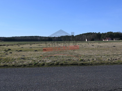 Kadłub Działka 20 arów media, świetna lokalizacja