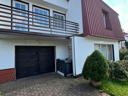 Dom z niezależnym lokalem, Siedlce, Łowcza