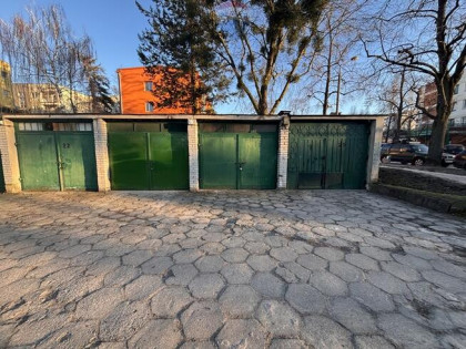 Garaż 19 m² z kanałem, Puławy Kołłątaja