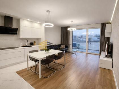 3 pokoje. 60m2, Konstruktorska