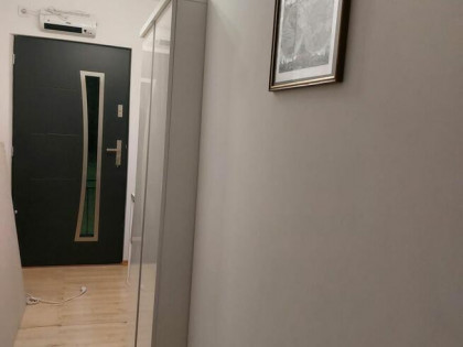 Wynajem mieskanie (94 m2) 2 km do S19