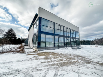 Budynek prod.-handl. z biurami | 1240 m²