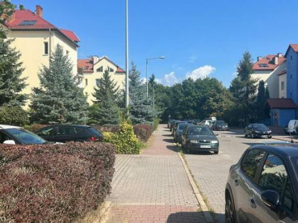 Mieszkanie nad stawem przy Parku.