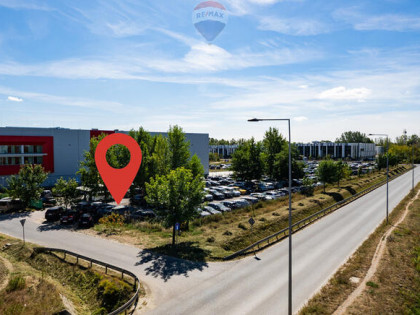 Działka inwestycyjna przy lotnisku Warszawa Okęcie