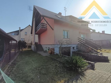 Dom wolnostojący w super lokalizacji 600 tys.!