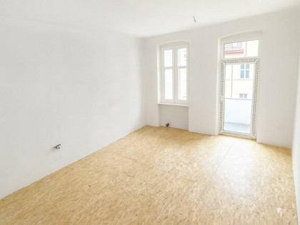 Wyremontowane, 2 pokojowe mieszkanie z LOGGIĄ tylko 5295/m2