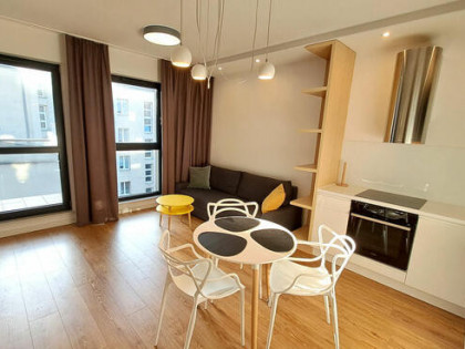 BEZPOŚREDNIO - Piękne mieszkanie: Chłodna apartamentowiec, w