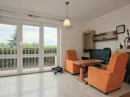 Sprzedam lub Zamienię kawalerkę z garażem w Markach