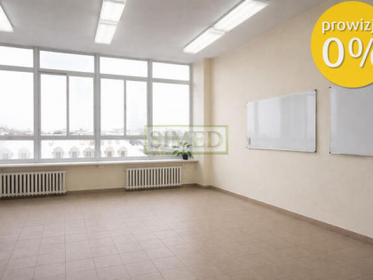 Pofabryczny klimat, recepcja, parking , dostęp24h