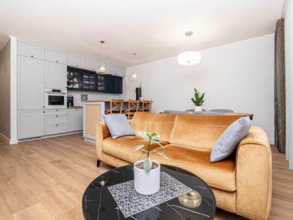 Mieszkanie  trzypokojowe na 1 piętrze z loggią