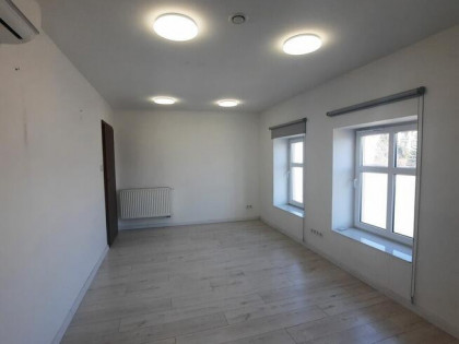 21-metrowe biuro Szosa Chełmińska