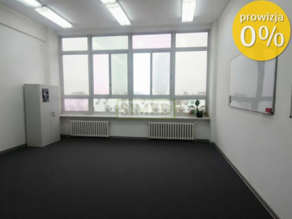 Pofabryczny klimat, recepcja, parking , dostęp24h