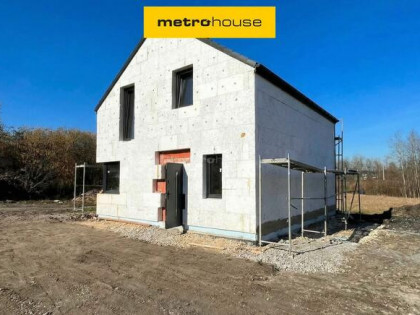 Nowoczesne domy w spokojnej okolicy