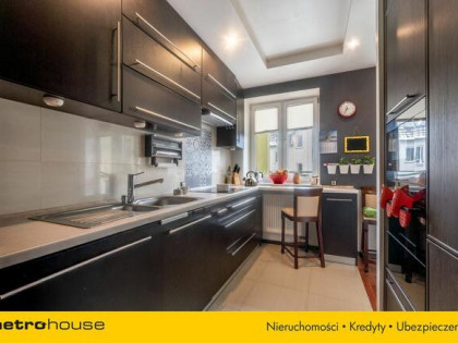 ŁÓDŹ-ul. Romanowska, mieszkanie I p. 66 m2.