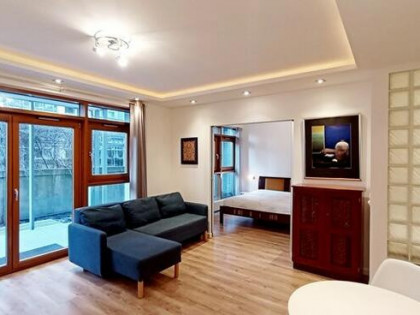 2 pokoje z ogródkiem i garażem – Słomińskiego 7