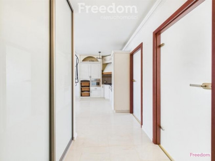 Słoneczne 2 pokojowe mieszkanie z tarasem