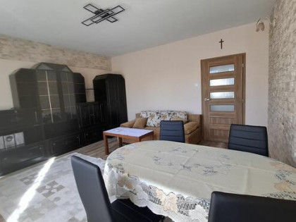 Mieszkanie - 2 pokoje plus kuchnia do wynajęcia