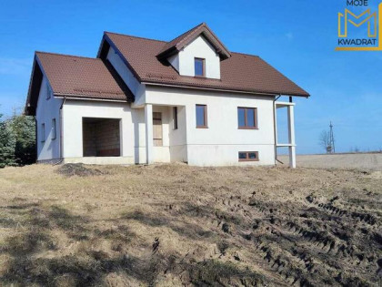 Dom stan surowy zamknięty, Ożarów gm. Morsko