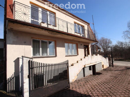 Dom z halą warsztatową – na biznes i zamieszkanie.