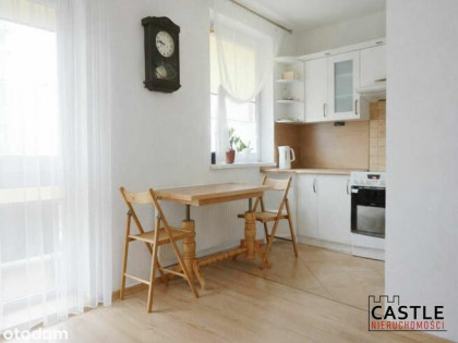 pierwsze M I bardzo dobra lokalizacja I do odświeżenia